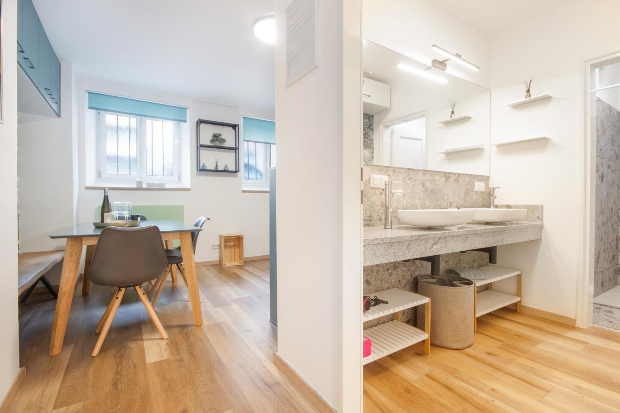 Lendkanal - City - Netflix - Waschmaschine - Kaffeevollautomat - 8 Pax - 4 Schlafzimmer Klagenfurt am Woerthersee Eksteriør bilde