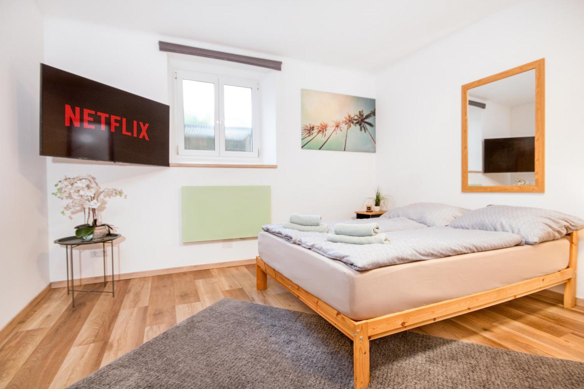 Lendkanal - City - Netflix - Waschmaschine - Kaffeevollautomat - 8 Pax - 4 Schlafzimmer Klagenfurt am Woerthersee Eksteriør bilde