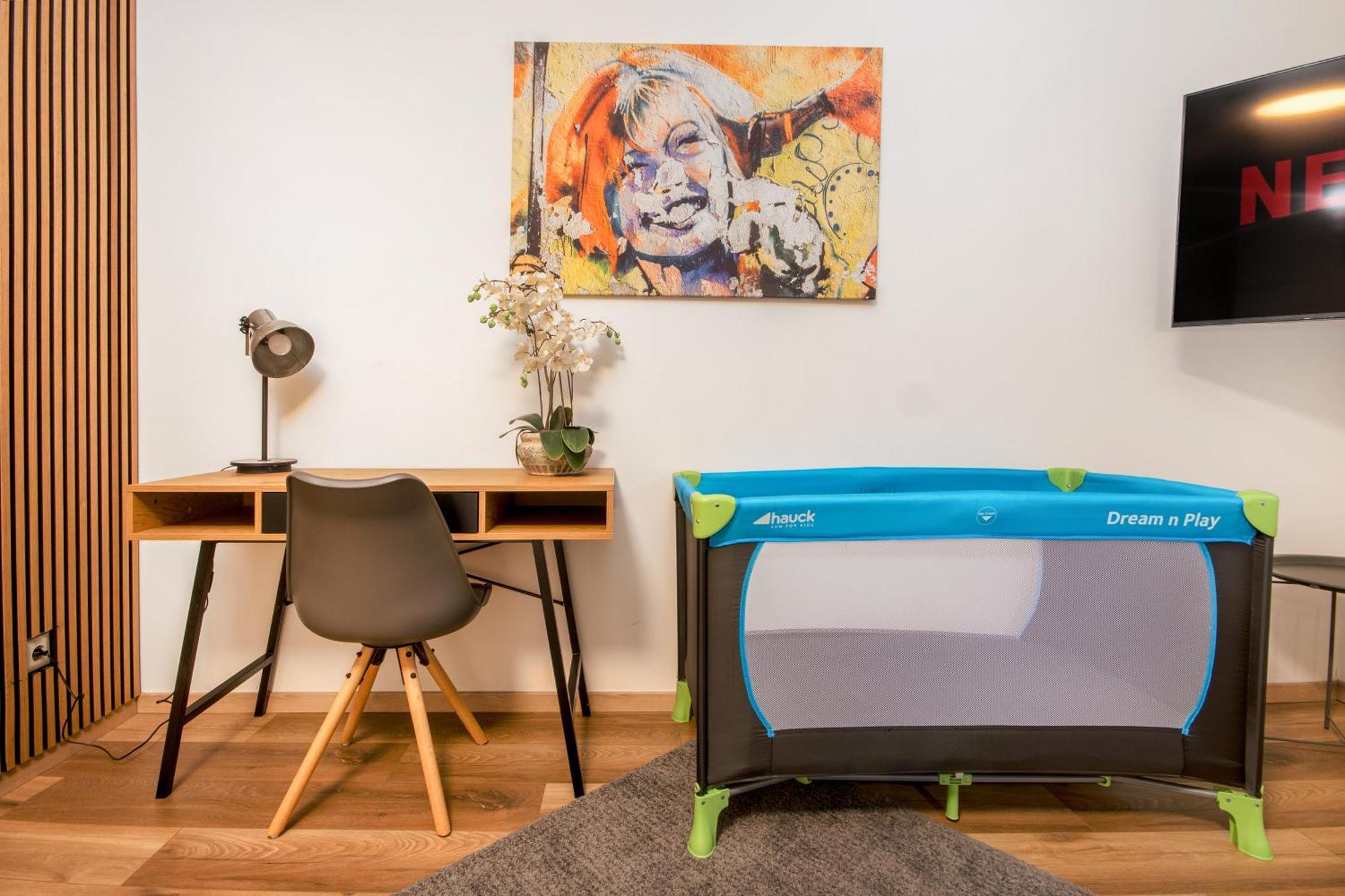 Lendkanal - City - Netflix - Waschmaschine - Kaffeevollautomat - 8 Pax - 4 Schlafzimmer Klagenfurt am Woerthersee Eksteriør bilde
