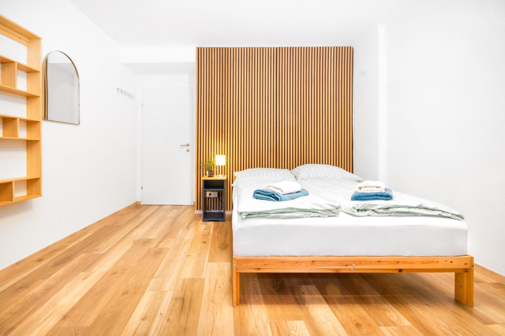 Lendkanal - City - Netflix - Waschmaschine - Kaffeevollautomat - 8 Pax - 4 Schlafzimmer Klagenfurt am Woerthersee Eksteriør bilde